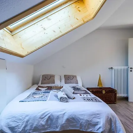 Newly Renovated Apartamento